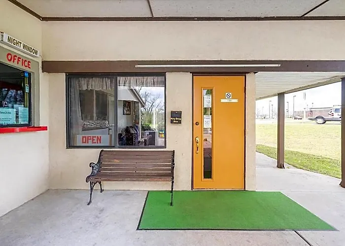 Oyo Hotel Daleville Al Hwy 84