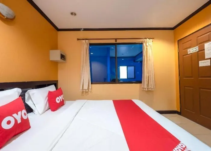OYO 75327 Diyana Residence
