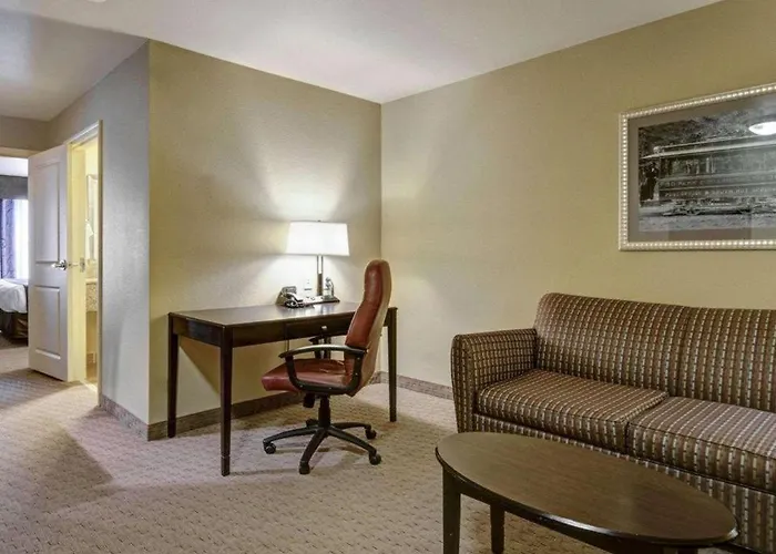 Comfort Suites Near Hot Springs Park