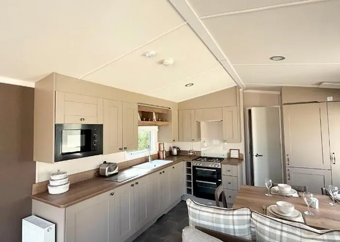 The Shutt'S Escapes - Tattershall Lakes
