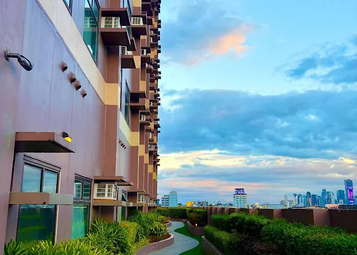 Aurora Escalades