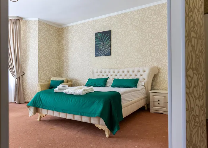 Elit Garden Hotel
