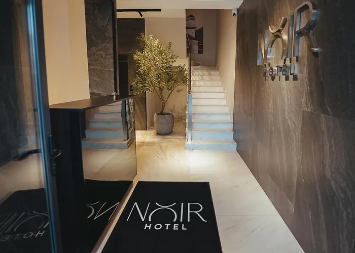 Noir Hotel
