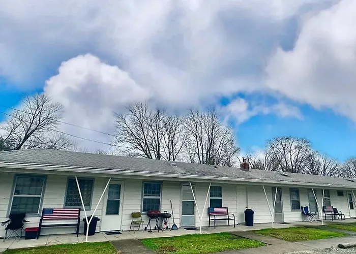 Flora Motel