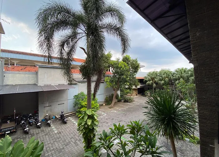 Urbanview Hotel Ratna Syariah