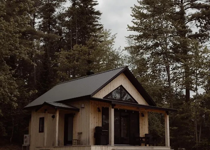 Anupaya Cabin Co