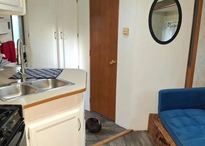 Cozy Private Camper