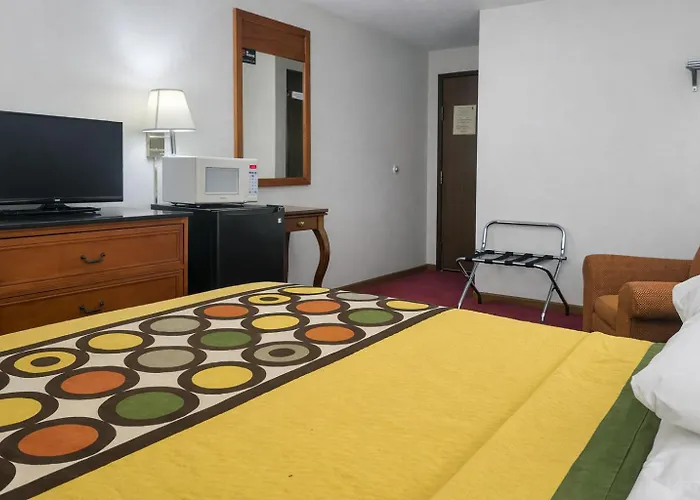 Algona Inn