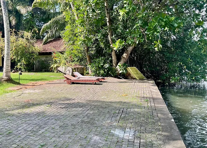 Muthukirula Resort