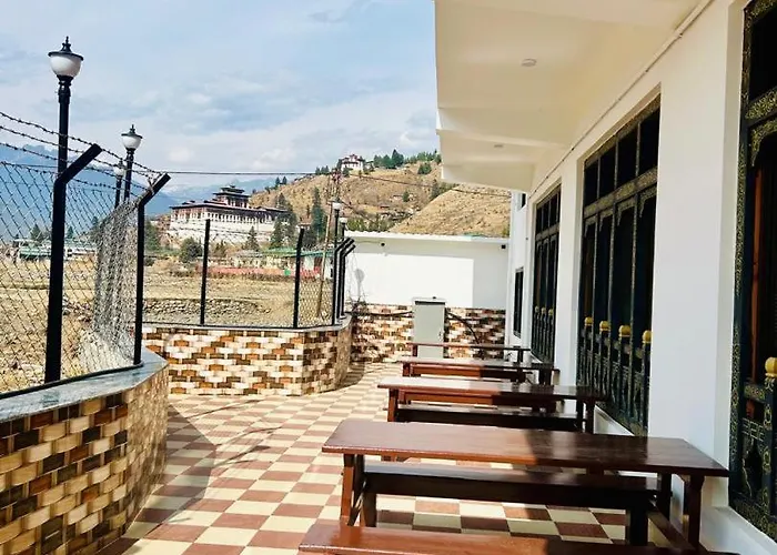 Dema Rresort