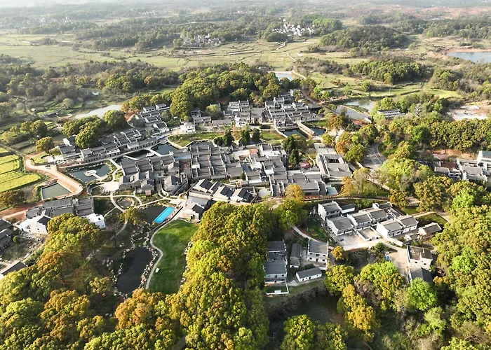 Ji'An Diaoyuan Ten-Mile Fragrant Village