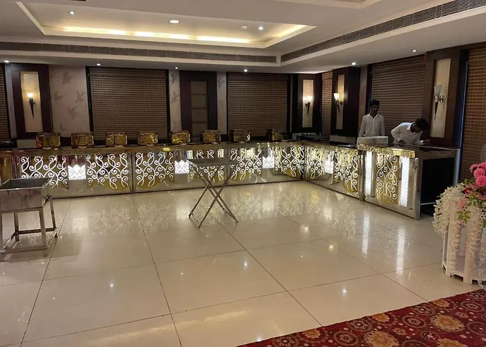 Hotel Paras