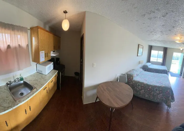 Pine Creek Motel