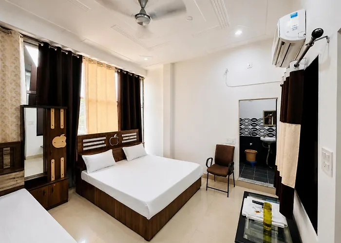 Radha Krishna Hotel