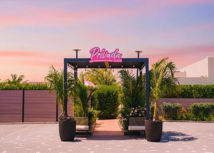 Privada Stays - Private Pools & Colorful-Chic Boutique Hotel