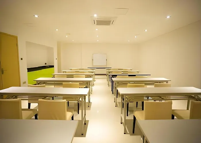 Jinjiang Inn Select Zhenjiang Wanda Plaza Xijindu