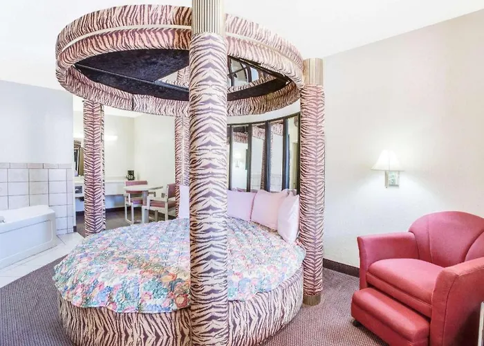 Travelodge By Wyndham Parkersburg