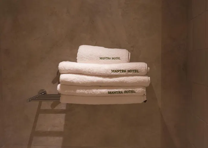 Mantra Hotel Vera Mt