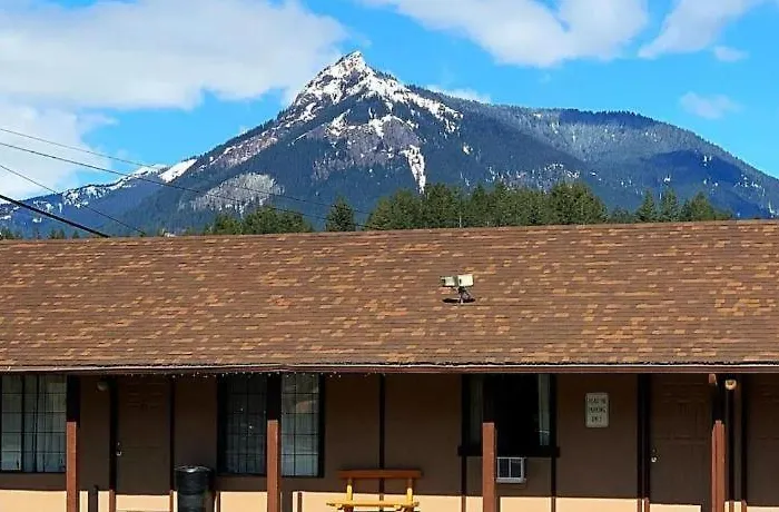 Packwood Inn