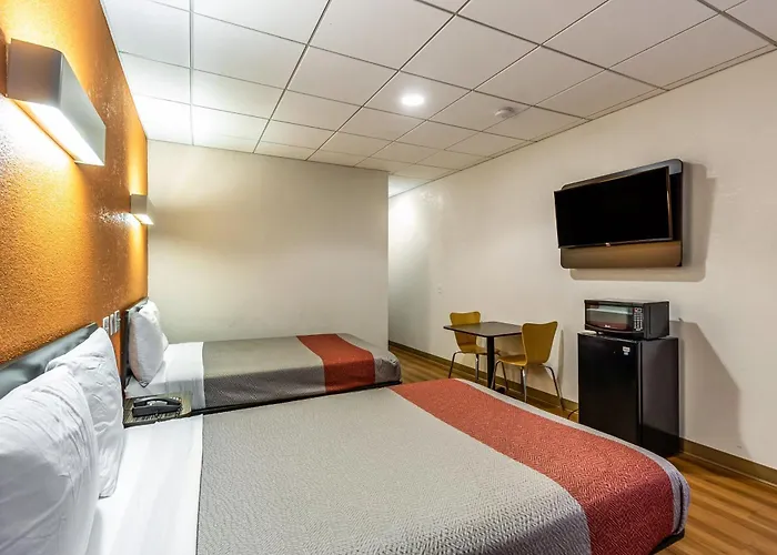 Hotel Elizabeth Near Newark Liberty International Airport New Jersey