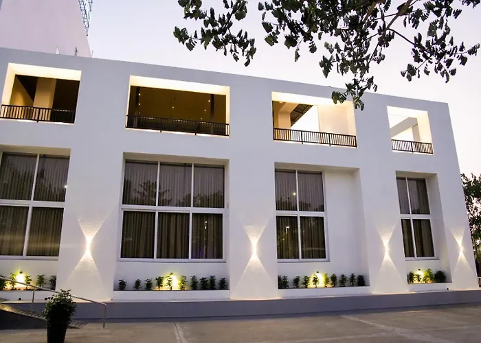 Hotel The Nature Regency