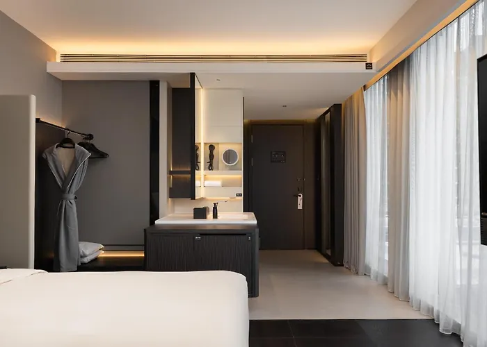 Atour Hotel, Taoyang North Road, Taoxichuan, Jingdezhen