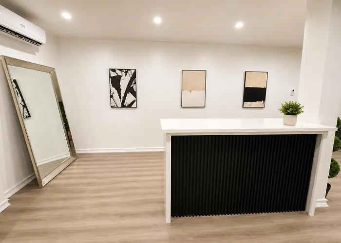 The Hive Boutique Hotel Pool Suite 108