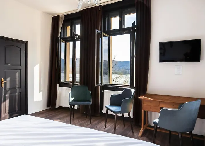 Mr Goergey Art Hotel