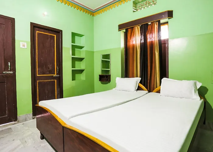 Spot On Indra Bhawan Lodge