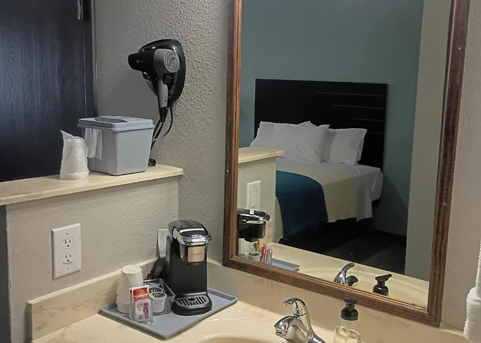 Toledo Bend Inn