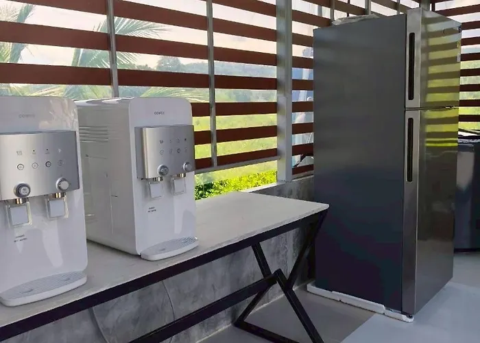 The Ten Rooma Private Bathroom Walk To Beach In Ten Min