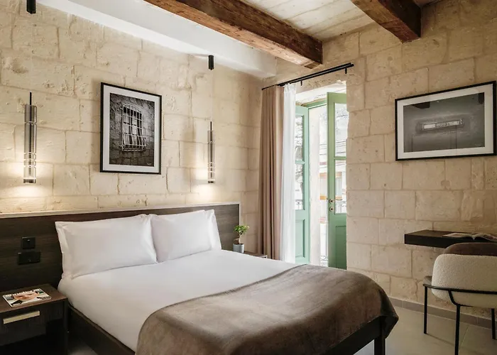 Casa Radiant