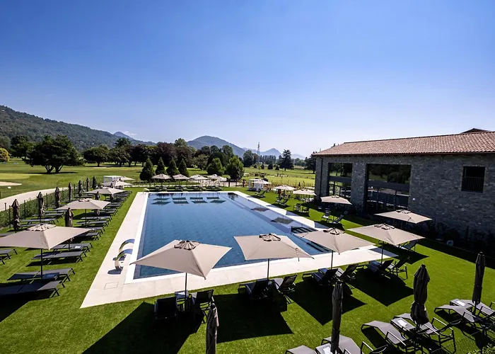 Continental Golf Resort