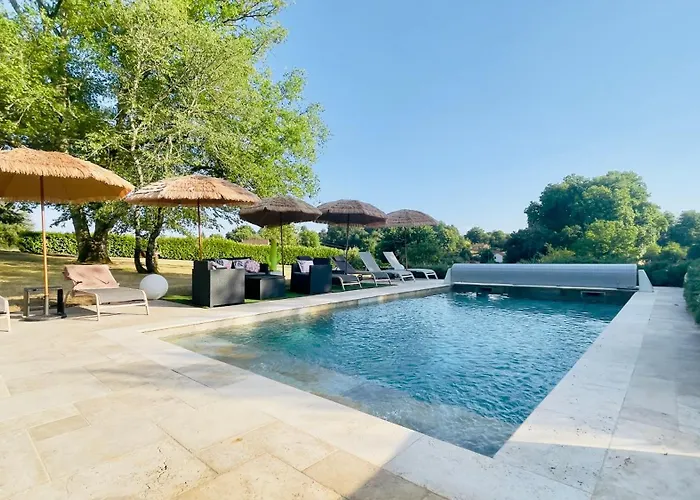 Chez Les Garcons Mobile Home Vintage, Confortable Avec Piscine