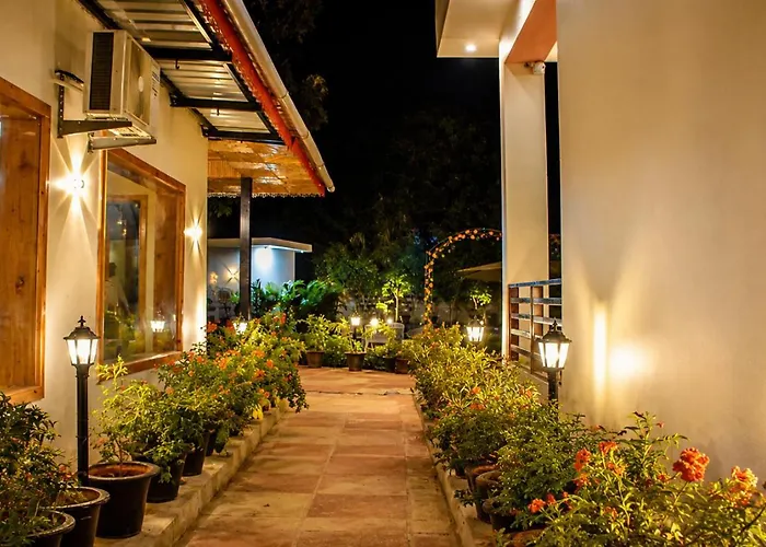 Gauri Hayat Corbett Retreat