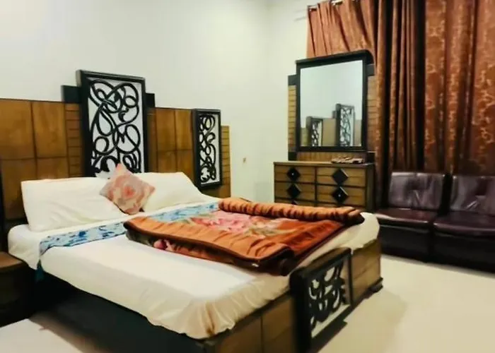 Pine View Hotel Tranna Balakot