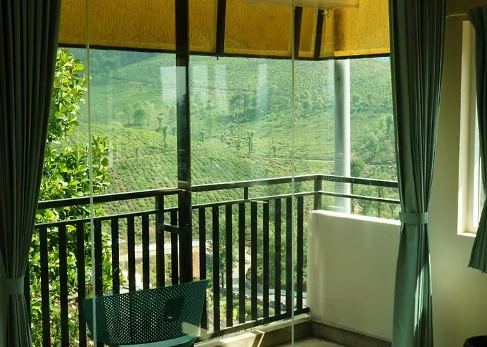 Vasu Inn - Rooms In Valparai