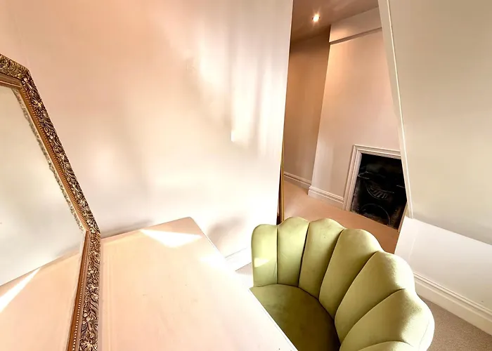 The Royal Harbour Suites - Wellington Crescent