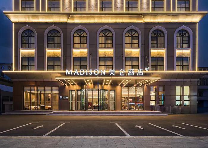 Madison Hote Yanji Department Store West Market