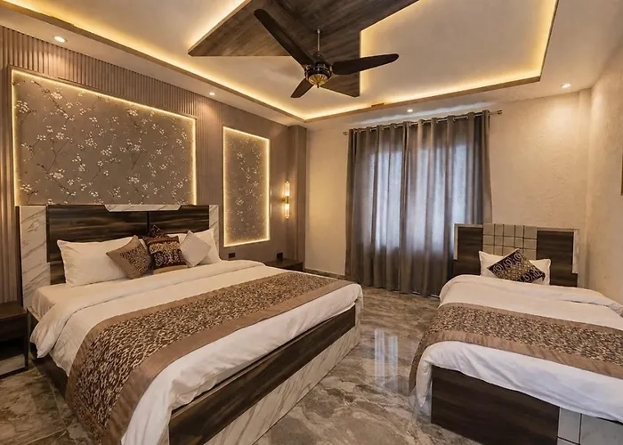 Palace Continental Hotel Malam Jabba