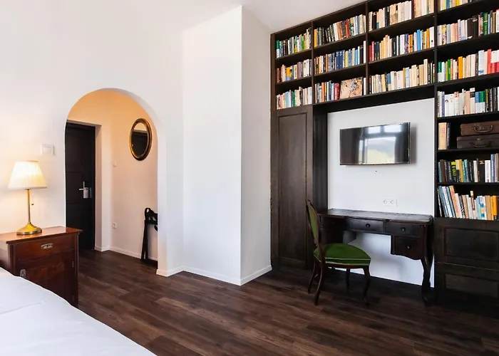 Mr Goergey Art Hotel