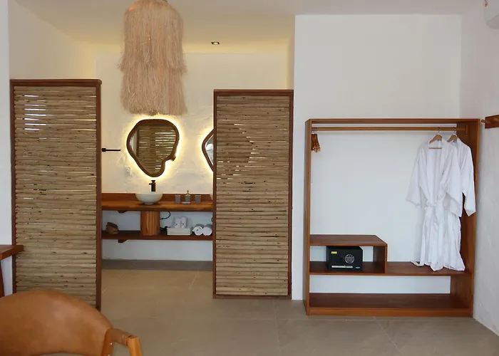 Oasis Atins Boutique Hotel