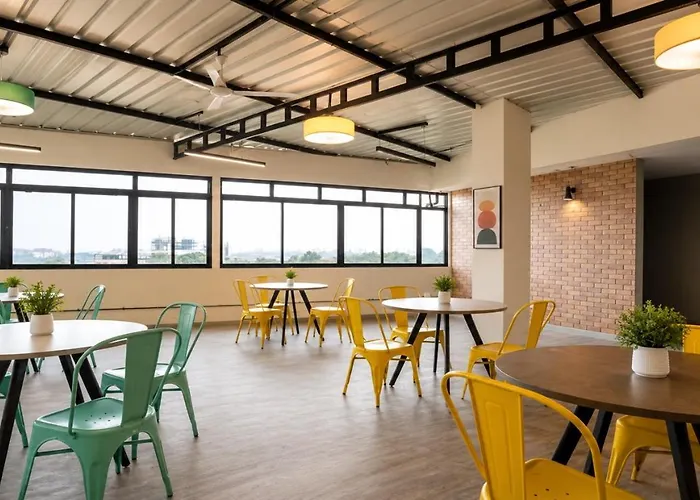 Hotel Vijaya Suites