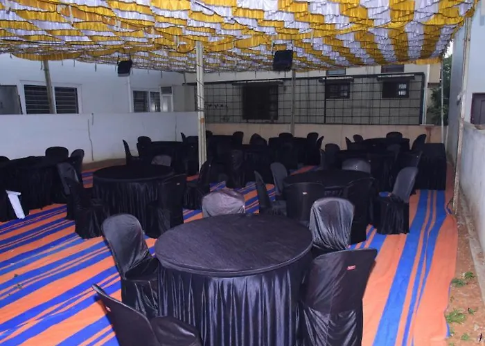 Golden Peak Inn, Rammanahalli