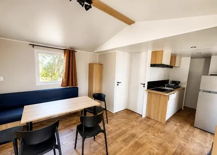 Mobilhome Camping Des Chenes