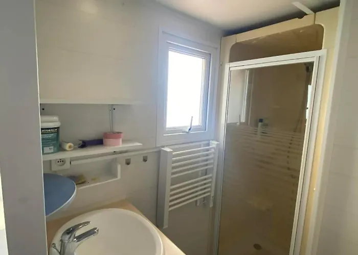 Mobil-Home A Louer - Sejour Au Calme
