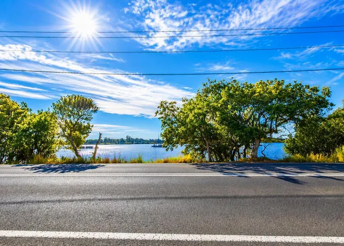 Luxury Caravan On Hastings River