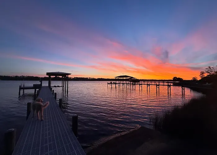 Waterfront Glamping Retreat Near Navarre Beach
