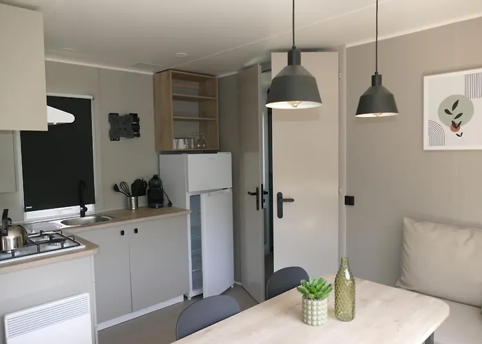 Sideschlee Chalet Aan Het Water