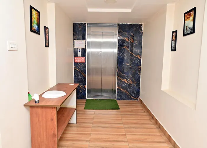 Hotel Ganesh Mahalakshmi Inn